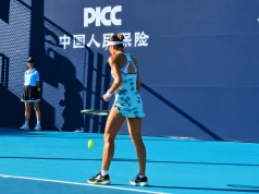 Tenis ziemny: Magda Linette żegna się z turniejem w Pekinie już w pierwszej rundzie