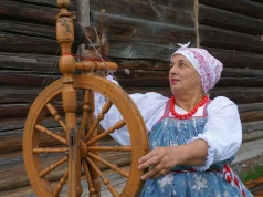 Sprzedają na Allegro i OLX i nie płacą podatku. Prawo na to pozwala