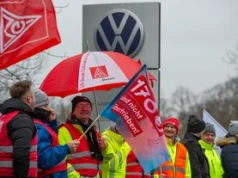 Volkswagen igra ze związkami. Właśnie wypowiedział porozumienia płacowe