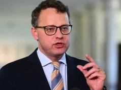 Romanowski wróci i namiesza w PiS? „Nie będzie wychodził z TV Republika”