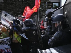 Płoną szkoły, uczniowie walczą z policją. Francja pogrążona w chaosie