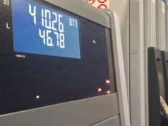 Prezydent podpisał ustawę o zyskach koncernów paliwowych. Będzie taniej na stacjach?