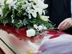 Ciało kobiety przez kilka godzin na klatce schodowej. To można zrobić, jeśli lekarz nie wystawi karty zgonu