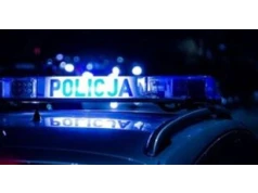 Warszawa: Zawiniątko na biurku przykuło uwagę policjantów. Badanie potwierdziło ich podejrzenia