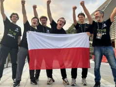 Polski zespół wygrał grupę w międzynarodowym turnieju robotów humanoidalnych