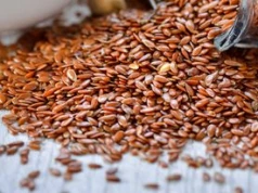 Te niepozorne ziarenka mają dużo magnezu. Do tego przynoszą ulgę jelitom