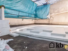 Fachowcy polecają PUR, inwestorzy liczą pieniądze. Różnica na 100 m² sięga 15 tys. zł