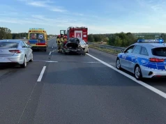 Poważny wypadek na trasie S7. Zderzyły się dwa auta. Ranna kobieta trafiła do szpitala
