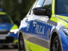 Mrugali światłami, by ostrzec przed policją. Dron namierzył 47 kierowców
