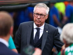 Ancelotti obsypany złotem. Urban daleko w tyle