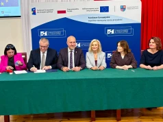 Umowa podpisana. Przebudowa szkoły w Miłkowskiej Karczmie coraz bliżej