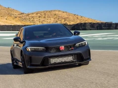 Civic Type R w nowej wersji. Możemy popatrzeć przez szybę