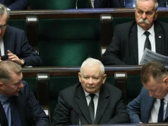 PiS reaguje na podpis Nawrockiego. W tle ustawa o podatku od nadzwyczajnych zysków firm paliwowych