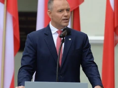 Nawrocki krytykuje rząd ws. finansów. "Niszczycie dorobek 36 lat ciężkiej pracy Polek i Polaków"