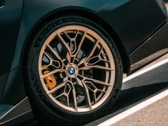 Oferta BMW na jesień i 2027 rok może zaskoczyć. X5 z większą mocą, nowe iX3, diesel w serii 7 zostaje