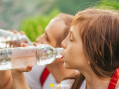 Woda mineralna, źródlana czy stołowa. Oto która spełnia najważnieJsze kryteria