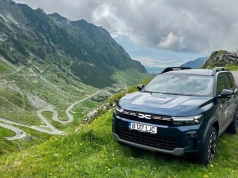 Hybryda, LPG, napęd 4x4 i... niedźwiedzie na asfalcie. Pojechaliśmy nową Dacią Bigster do Rumunii