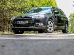 4 używane kombi za 20–40 tys. zł. Sprawdzamy ceny w Polsce