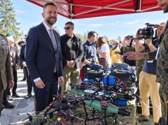 Minister obrony narodowej na festiwalu dronów w Krakowie. Drony zmieniły zasady współczesnego pola walki