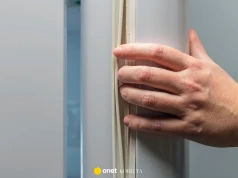 Włóż kartkę papieru między drzwi lodówki. Test zajmuje kilka sekund
