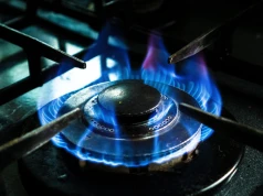 Gaz podrożał o blisko 90 proc., a prąd o 23 proc. Europa coraz mniej zależna od paliw kopalnych