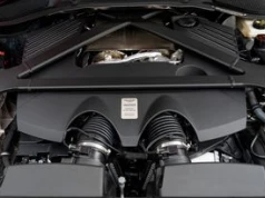 Aston Martin opóźni pierwszy samochód elektryczny