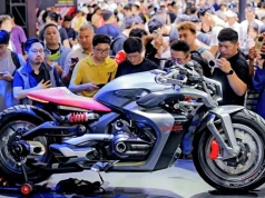 Chińczycy pokazali motocykl z wtyczką. Specyfikacja? Tajemnica