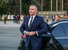 "Kiedy zawalczy w klatce?". Rzecznik rządu drwi z prezydenta Nawrockiego