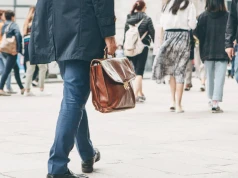 Dlaczego unikamy dawnych znajomych na mieście? Powód jest dość oczywisty