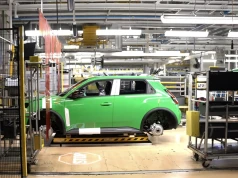 Jedna linia, sześć modeli. Film odsłania produkcję elektryków Renault