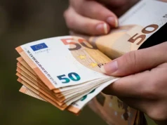 Kurs EUR/USD najniżej od 17 miesięcy. Czy Francja wywoła nowy kryzys strefy euro?