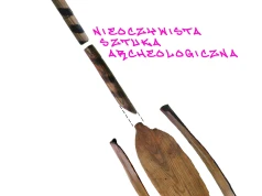 Nieoczywista sztuka archeologiczna w mazurskiej scenerii