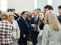 Wyższy i jednocześnie niższy wiek emerytalny. Pełne porozumienie w rządzie