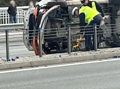 Śmiertelny wypadek na Trasie Łazienkowskiej. Kierowca był reanimowany, zmarł w szpitalu