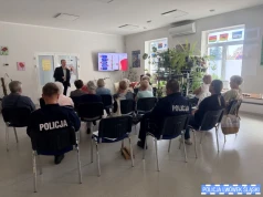 O czym policjanci rozmawiali z seniorami?