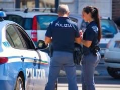 Włosi masowo rejestrują auta w Polsce. Na tym triku oszczędzają tysiące euro