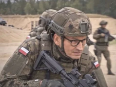Morawiecki przedawkował AI. Tego klipu nie da się odzobaczyć