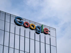 Google odbiera mediom czytelników? Ekspertka ostrzega przed skutkami