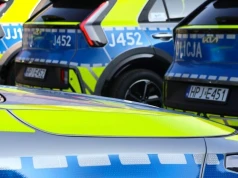 2,35 mln zł na nową flotę. Opolska policja otrzymała 15 hybrydowych radiowozów