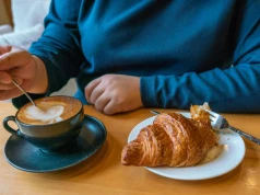 Jesz to samo każdego rana? Ten nawyk ujawnia ważną cechę
