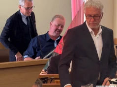 Prezydent Wojciechowicz zastanawia się, czy radny Polowy namawia go do ustawienia przetargu na odbiór śmieci?