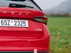 Właśnie pojawiła się Skoda Octavia Hybrid. To może być najgroźniejszy rywal Corolli