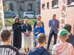 Toruń. Uczniowie zaprojektowali herb Podgórza. Odsłonięto niezwykły mural