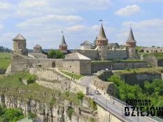 Uznawano ją za niezdobytą, a padła po dwóch tygodniach. Upadek Kamieńca wstrząsnął całą Polską