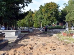 Trwa remont na cmentarzu w Szczakowej. Prace mają zakończyć się przed 1 listopada