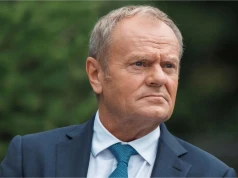 3 zdania Tuska rozpaliły domysły ws. rozmowy szefa MON z Trumpem. "Ani wróg, ani sojusznik"