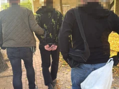 Policjanci przyszli po 20-latka. Narkotyki wyrzucił przez okno