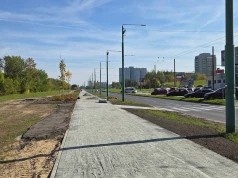 Nowa nawierzchnia, nasadzenia i miejsca na ławki. Finisz remontu ciągu pieszo-rowerowego na al. Jana Pawła II