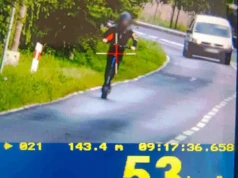 14-latek jechał hulajnogą elektryczną 53 km/h. Sprawa trafi do sądu