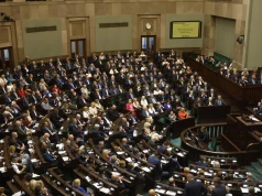 Droższe napoje i alkohol. Rząd szuka pieniędzy